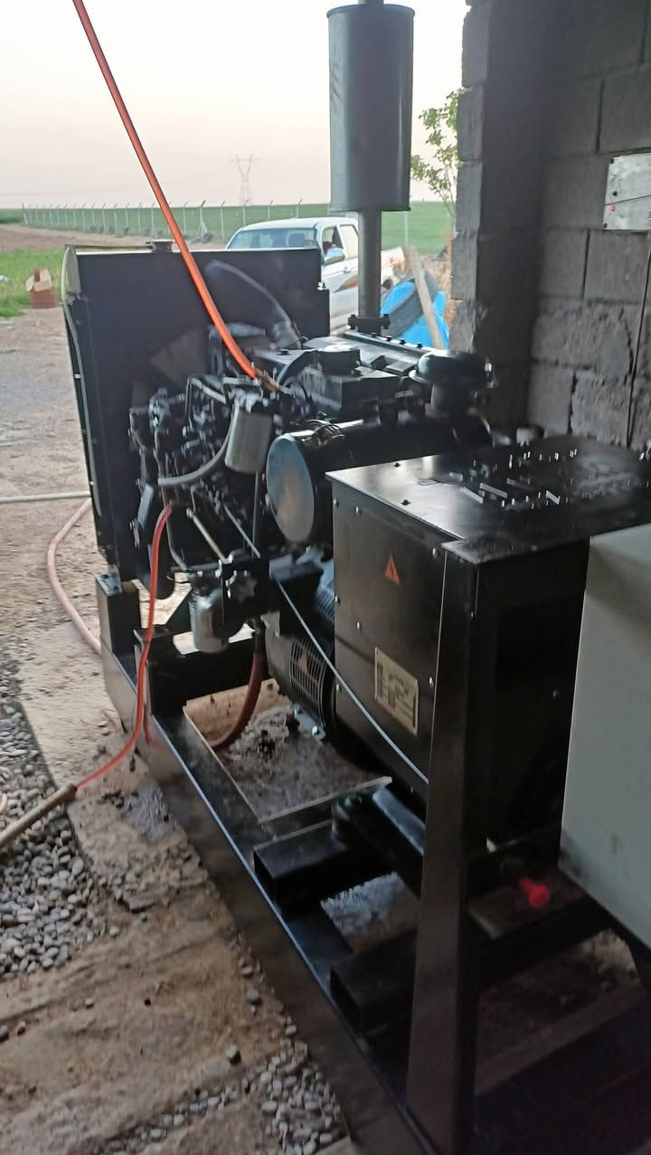 مرحبا
المولدة للبيع   50Kv
السعر  35 ورقة  
الشراي يتصل على الرقم 
***********
