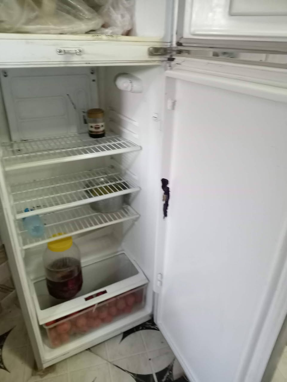 غراض لبيع الشراي يتصل ...***********...
       بيع او مراووس ++اشتري غراض
