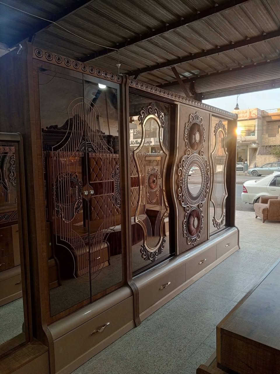 #غرفة نوم تركي للبيع جدمة وثكيلة مستعملة نضافة ٧٥% 
بسعر مناسب جدا
المكان بغداد الدورة 
الي يحجزهه اله هدايا قيمة جدا 
خصوصا اذا جان خاطب ويريد يتزوج


**إذا كنت صاحب هذا الإعلان وتريد حذفه لأي سبب، رجاءا أرسل رسالة إلى الدعم الفني**