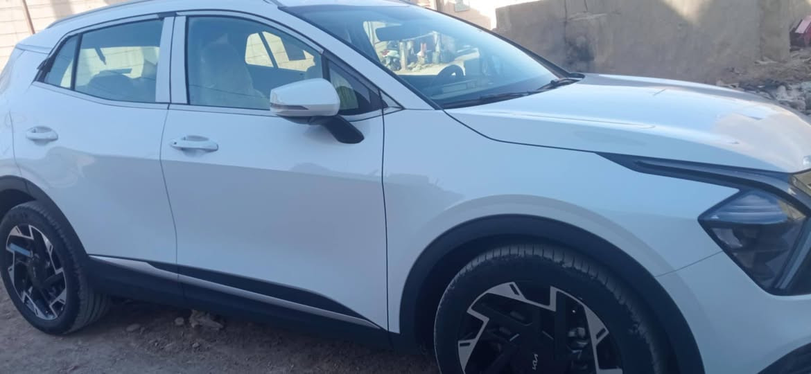 السلام عليكم….للبيع فقط
مكانهة بابل الاسكان.       ***********
النوع :  سبورتج 2024 

⏺️
مرقم بابل ( باسمي )
السياره ماشيه  8000 كيلو 
بعدهه بحاله الوكاله
مكفوله كفاله عامه من كلشي 
ضمان الدوليه السيارة تحت الضمان 
5 سنوات او 100 الف كيلو
 خليجي 
  سعة المحرك 2.0L 
 : مرتبط بناقل حركة أوتو 6 نمر 
 :  عدد 2ايرباك
:  حساسات أمامية + خلفي
: لايت زينون + LED 
 : ويل كب 19
:ويل كب عدد 5
 : 4 دسك
: اريل نفكيشن
: مفتاح التشغيل بصمة 
: تشغيل عن بعد 
 : بصمة دخول الابواب 
: دشبول شاشة 
 :شاشة Apple Car play
 :كاميرا خلفيه دواره
 :الانارة الداخلية شمسي 
 :المقاعد مخمل لون بيجي  
:حركة المقاعد الأمامية كهرباء
 :تدفئة المقاعد الأمامية 
 :تدفئة المقود 
 :تتسع المقصورة ل 5 ركاب 
:مثبت السرعة Cruise
 :المودات والأوامر الصوتية
:أوضاع القيادة  Drive Mode
 :فحص أنظمة السيارة 
 : حساسات اطارات 
 : شفتات مقود: 
 : قطعتين تبريد
: هاند بريك بصمة 
 : ا ABS
: ا Auto Hold    أوتو هولد
: ا ISO Fex        ايزو فكس
: نظام مانع الانزلاق
 : نظام نزول المنحدرات 
 : اشارة في المرايا الجانبية
 : مخرج منفذ الطاقة 
 : ا  Bluetooth / USB
 :  شاحن هاتف Wairlees حلة, بابل
