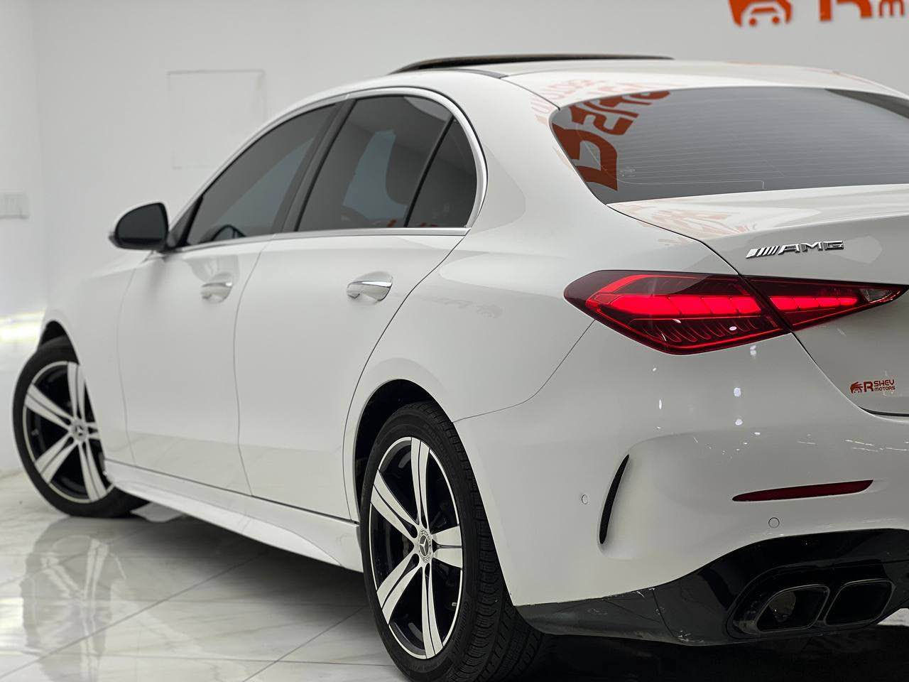 Mercedes benz C class 2023
مرسيدس سي كلاس ٢٠٢٣
مواصفات C300(فتحة سقف-رادار و حساسات ٣٦٠ درجة-شاشة-كاميرة خلفية -ابواب و تشغيل بصمة) يعني فول فول
مكينة ٤سلندر+توربو حجم ٢.٠لتر
ماشية 21,000ميل فقط
ضرر السيارة بس بنيد بدون دواخل و ايرباك
كاتي دهوك السيارة تترقم (دهوك-اربيل-سليمانيه)
السيارة كلش حلوة و نظيفة
مكفولة من كير و محرك وكهربائيات

ب  سعر (335$) ورقة و بيها مجال للطيبين

مكان السيارة

دهوك -معرض ارشف R-Shev
رقم51 من معارض التيرمينال 

***********
*********** دهوك, العراق
