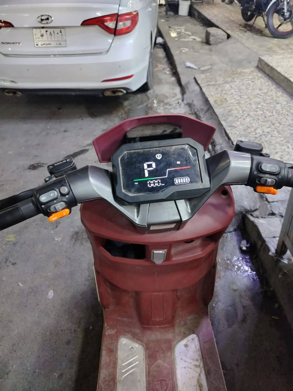 للبيع جديده لمرايات وشاحنه بل كارتون بعدهن ..الكراده ***********
