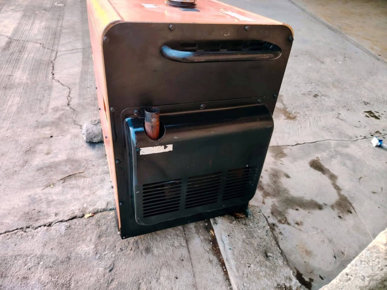 سلام عليكم   
مولده للبيع 30 امبير نضيفه وشغاله شرط الفحص


**إذا كنت صاحب هذا الإعلان وتريد حذفه لأي سبب، رجاءا أرسل رسالة إلى الدعم الفني**