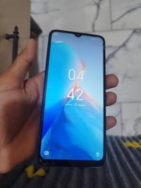 شاشة مكسورة • مافي خلل • ناصرية مركز