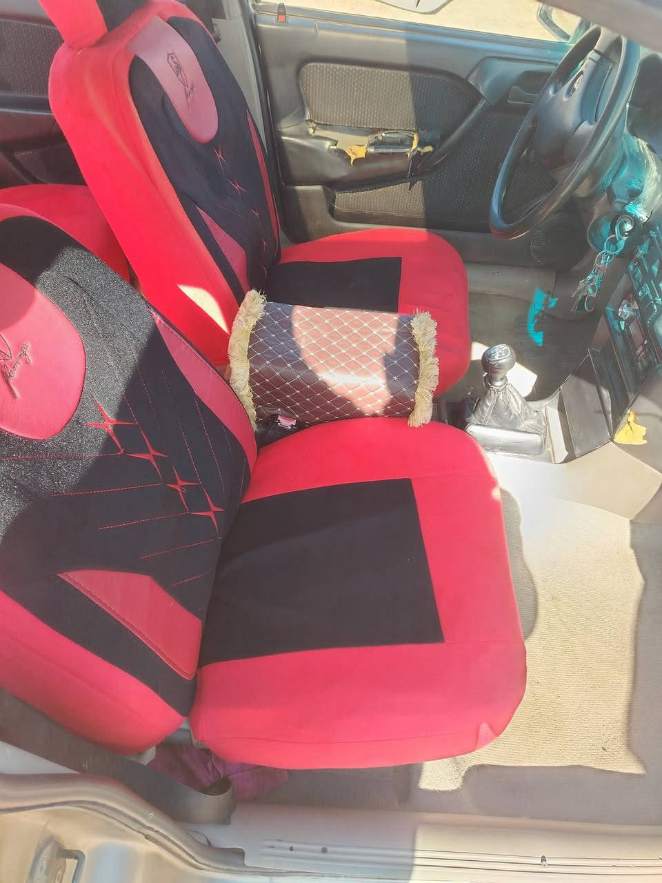 سياره فكترا للبيع  نضيفه حلو اي اخياس مابيهه السناويه مو ساقطه صدر جديد  محراك مضبواط ي تبخير ماه بي  اسعر خاص رقم الجوال :-/:-/*********** اتصل ماه يغلاه عليك شي  اخوتي العزاز
