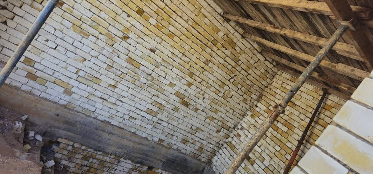 #هيكل_للبيع_في_مجمع_الشامية_السكني 🏣 بسعر مناسب . 
هيكل مساحة ٢٠٠ متر في مجمع الشامية السكني يتكون من : 
١. غرفة نوم عدد ٢ 
٢. صالة 
٣. استقبال 
٤. مطبخ 
٥. منور عدد ٢ 
٦. مجموعة صحية داخلية 
٧. حديقة + كراج 

🔻 يقع الهيكل في سنتر المجمع مقابل الجامع 🕌 والمجمع التجاري 🏯 وكما مبين في الصور ... 

♟️ تم تنظيم معاملة قرض مبادرة على الهيكل ويتم اضافة اسم المشتري مباشرتآ في المعاملة ...🗂

✅️ سعر الهيكل مقارنة بسعر الوحدات السكنية الكاملة المجاورة مناسبآ جدآ . 
🟥 لمعرفة باقي التفاصيل والسعر المراسلة واتساب على الرقم  ***********
