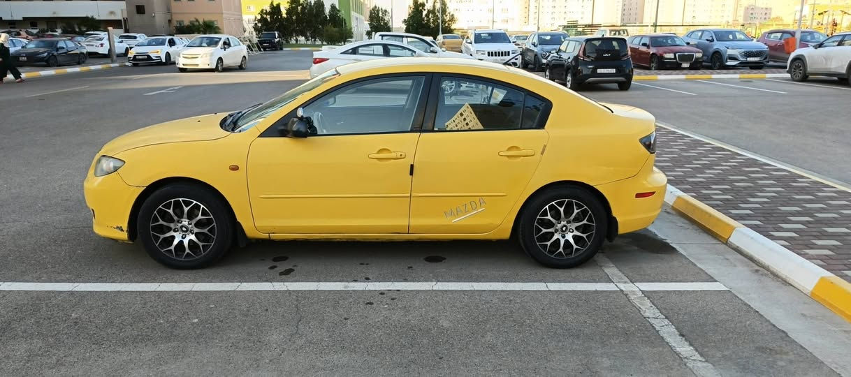 السلام عليكم مازدة زوم 3 موديل 2009 وراد امريكي
محرك 2000 مكفول من التنقيص والتبخير كير بشرط ترايك للبصرة 
صدر امامي وخلفي جديد 
تخم تاير جديد 
الكهربائيات السيارة كله شغاله 
السيارة عليه ادامه كامله 
منظومه تبريد جديدة 
السيارة ضررهة جاملغ عكس السائق بدون لغد وبدون شواصي
السعر 47 وبيه مجال 
مكان السيارة بغداد 
***********
