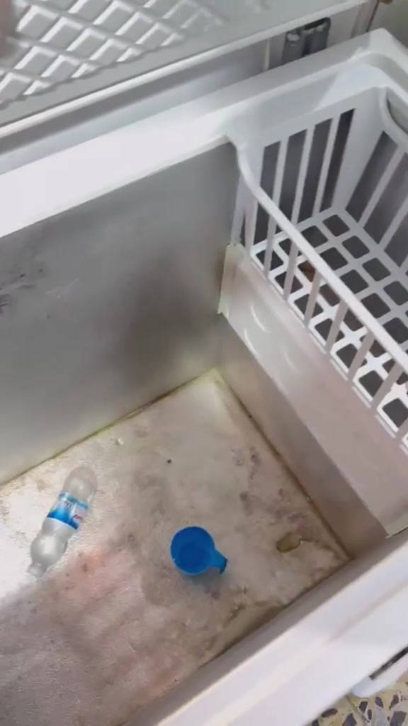 مجمده تجميده فول ع فحص حجمه كبير ب٢٢٥ وبيها مجال


**إذا كنت صاحب هذا الإعلان وتريد حذفه لأي سبب، رجاءا أرسل رسالة إلى الدعم الفني**