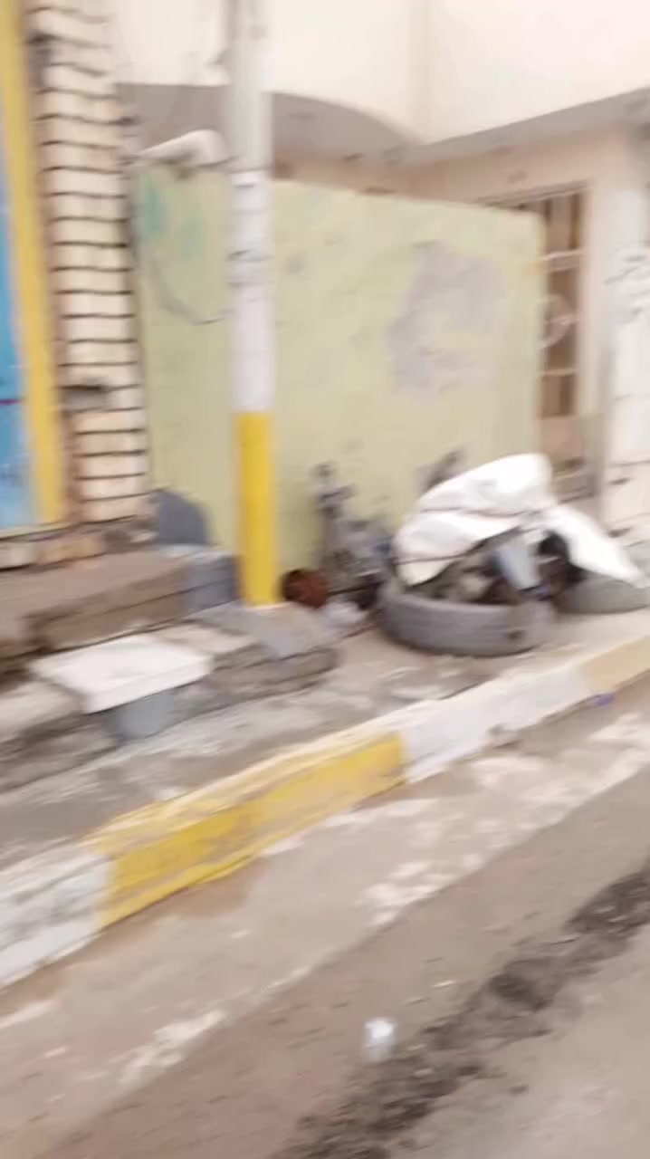 السلام عليكم من رخصت ادمن الكروب ) بيت 100 متر القديم شارع السمجة قرب حسينيت عاشور   تواصل وتساب أو نتصال / ***********
