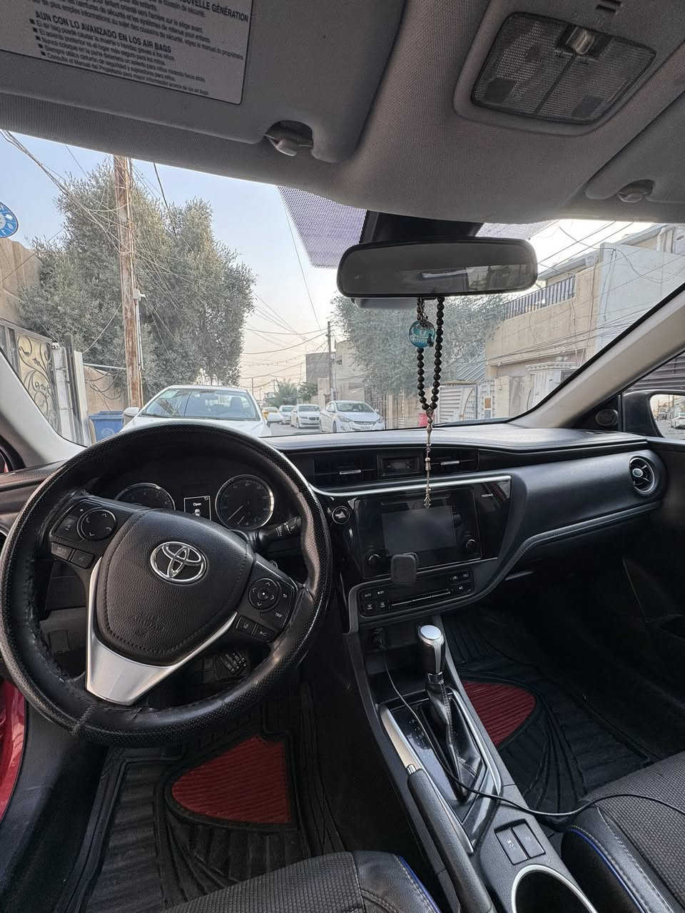 كولا ٢٠١٧ se
للبيع كورلا ٢٠١٧ وارد امريكي 
مواصفات الseمعروفة
السيارة ماشية ١٢٠ الف كيلو
مكان السيارة الغزالية شارع المشجر 
السعر ١٣٩ وبي مجال للشراي
***********
