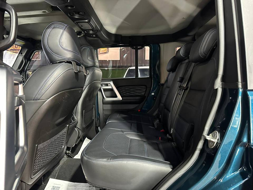 🔥 بايك BAIC BJ40 Plus 2024 - كشخة وقوة للطرق الوعرة 🔥
تصميم جريء، قدرات فائقة، وضمان يريح بالك!
​🧭 الممشى: 83,000 كم.
💰 السعر كاش: 81,000 درهم. (قابل للتفاوض)
​💰 الأسعار والتمويل:
✅ قسط مع دفعة (20%): 1270 درهم
✅ قسط بدون دفعة: 1670 درهم 
🎁 ميزة إضافية: ابدأ دفع أول قسط بعد 3 أشهر!
​📍 تفاصيل السيارة:
✅ المحرك: تيربو (أداء رياضي وموفر).
✅ الموديل: 2024.
✅ الحالة: تحت الضمان، قمة في النظافة وجاهزة للاستخدام.
​✨ المميزات والمواصفات:
✅ التصميم: مظهر خارجي هجومي وشبك أمامي مميز.
✅ المقصورة: تصميم داخلي عصري ومتطور.
✅ التكنولوجيا: شاشة معلومات ترفيهية متطورة | كاميرا خلفية | حساسات.
✅ الأنظمة: نظام دفع رباعي قوي للطرق الوعرة.
✅ الرفاهية: مقاعد مريحة | تحكم كامل من المقود | نظام تكييف فعال.
​📞 للتواصل:
00971581225519
📍 سوق عجمان للسيارات - معرض الجرناس رقم 94
​🔥 BAIC BJ40 Plus 2024 - Bold Design & Off-Road Prowess 🔥
Bold styling, exceptional capabilities, and peace of mind with an active warranty!
​🧭 Mileage: 83,000 km
​💰 Cash Price: AED 81,000 (Negotiable)
​💰 Financing Options:
✅ Installment with 20% Down Payment: 1270 AED
✅ Installment with No Down Payment: 1670 AED
​🎁 Extra Benefit: Start your first payment after 3 months!
​📍 Vehicle Details:
✅ Engine: Turbocharged (Sporty and efficient).
✅ Model: 2024.
✅ Condition: Under warranty, immaculate condition, ready to drive.
​✨ Features and Specifications:
✅ Design: Aggressive exterior styling with a signature grille.
✅ Interior: Modern and sophisticated cabin.
✅ Technology: Advanced infotainment display | Rear camera | Parking sensors.
✅ Systems: Robust four-wheel-drive system for off-road adventures.
✅ Luxury: Comfortable seating | Steering wheel controls | Efficient air conditioning system.
​📞 Contact:
00971581225519
📍 Ajman Car Market - Al Jernas Showroom No. 94


**إذا كنت صاحب هذا الإعلان وتريد حذفه لأي سبب، رجاءا أرسل رسالة إلى الدعم الفني**