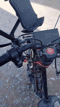 باسكل شحن للبيع العنوان بعقوبة حولي التحرير شغال نقص جوزة مآل سلف بس يشتغل على البصمة وبطارياتة نص عمر مثل ما موضح بل صورة والفيديو قفلة 175الف لا تدخل خاص ما متواجد اتصال على رقم ***********
