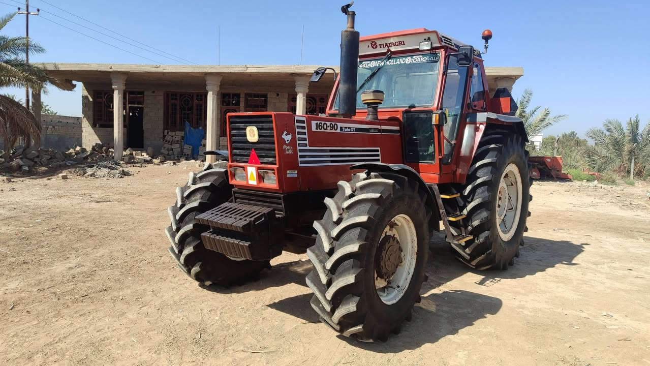 فيات 160 نص اوتوماتيك اكسن بارز بك بالصفحه منفيز مكفوله كفاله عامه  عنوان واسط -قضاء  شركه المسعودي 
***********
