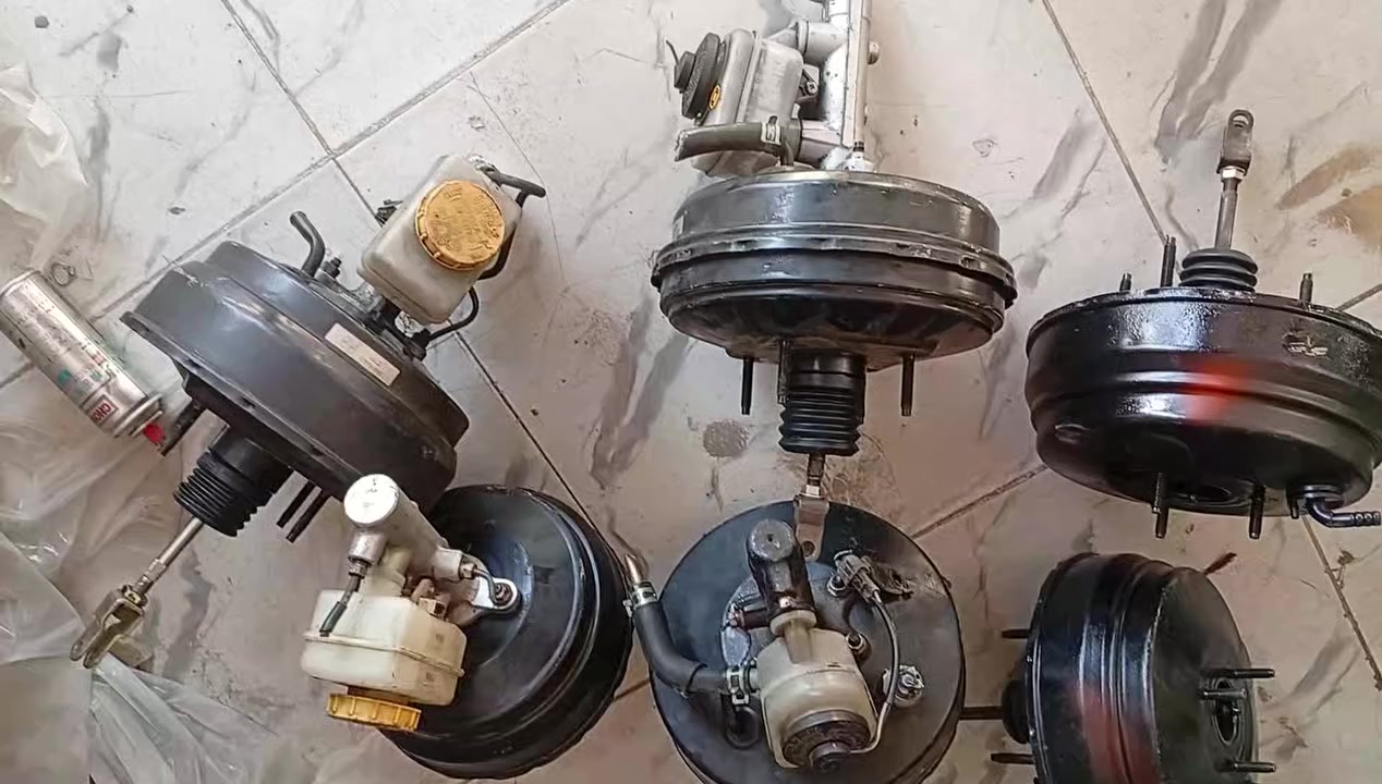 السلام عليكم 
مكاني ميسان قلعة صالح وعندي 
***********
