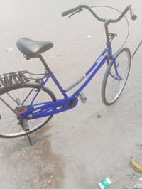 بايسكل للبيع او للمراوس سانتوس مديل 20 لون حبري للاستفسار 07848961775