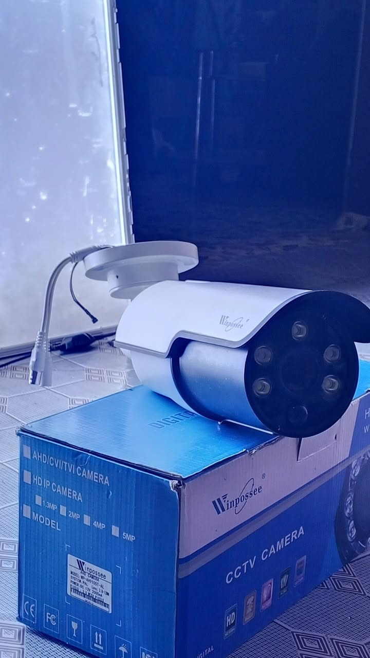 كامره كبيره اصليه 2Mميكه بيهه زوم وبلوجكتر السعر 15 عندي  اهواي كنهه مكاني  البصرة القبلة 
12V
التواصل ***********
