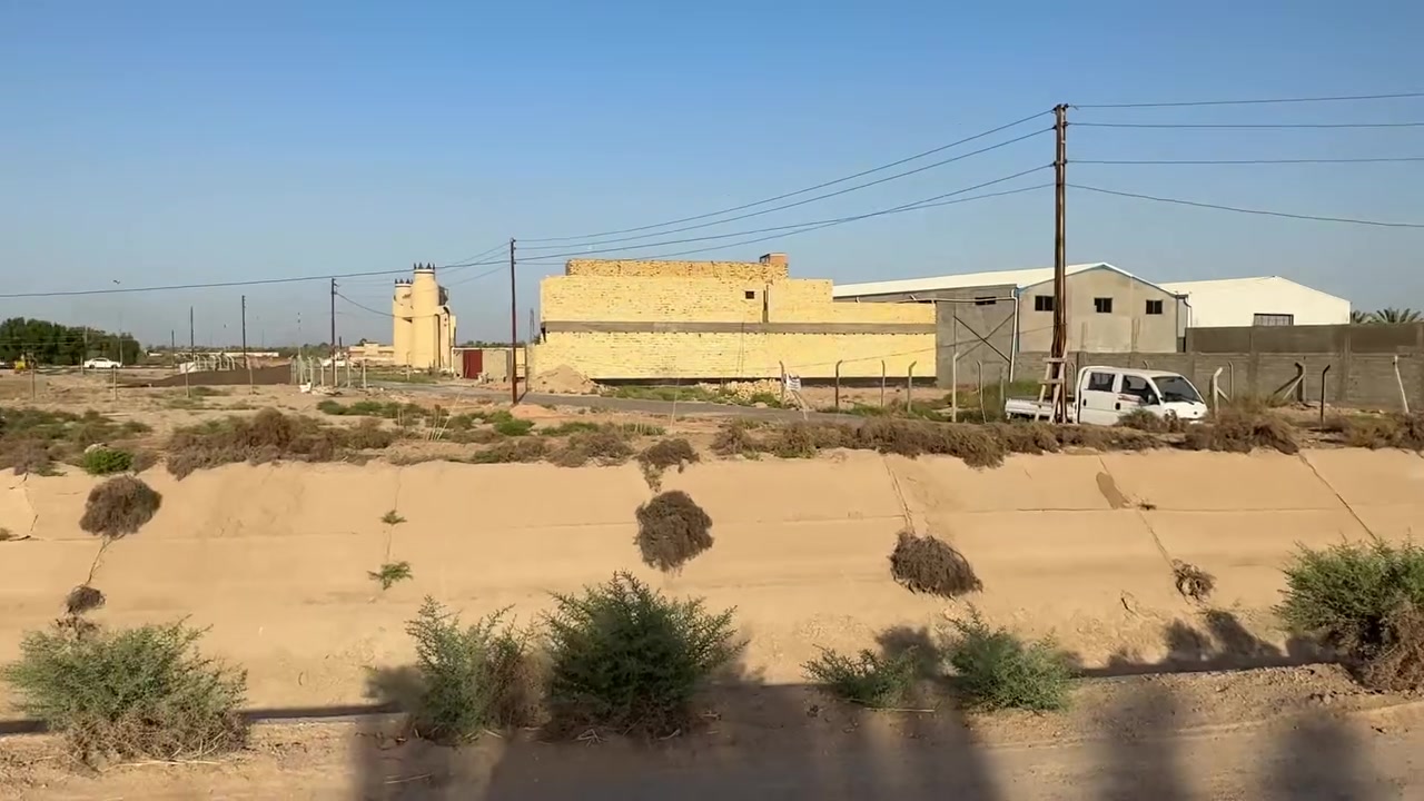 خلف التجاري مقابيل بوابة دخول حله نجف
قطع سكنيه 700 متر 300 متر 

طابو زراعي سند 25 تحويل مباشر 

متوفره كافة الخدمات اباب القطع 

قرب جامعة بابل والمستقبل 

للاستفسار اكثر اتصل ***********
