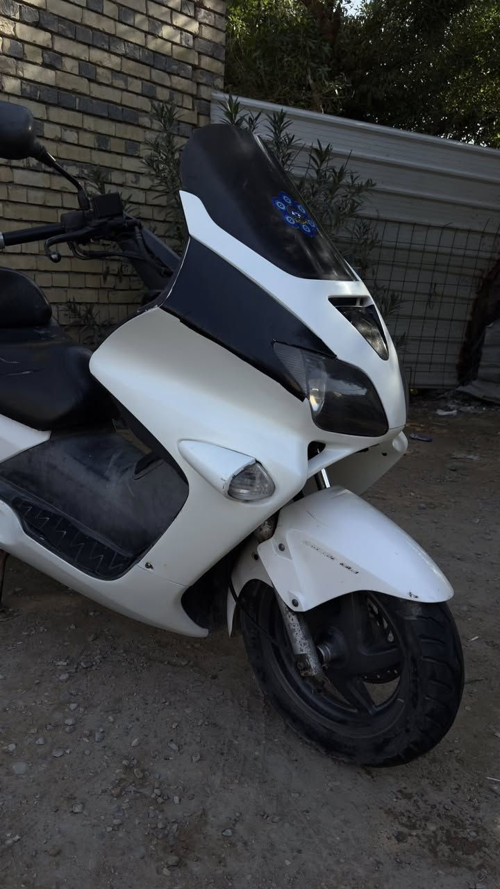 سلام عليكم فؤرزه سؤيج 06 MF لؤن أبيض صدفي  بلادي 👍 مكينه ناعمه شلعه ؤمعدل فؤل كهربايات كلهه شغاله   اؤراق كامله حساس  و حساس و مانع انزلاق زوج امرايات   و زوج تايرات جديد حساس دراجه بدؤن اي نقص جاهزه كلهه سعرهه((850 )) دراجه انظف و احلى من لصور مال جنني مكانهه بغداد مدينة الصدر شراي اتصل ***********
