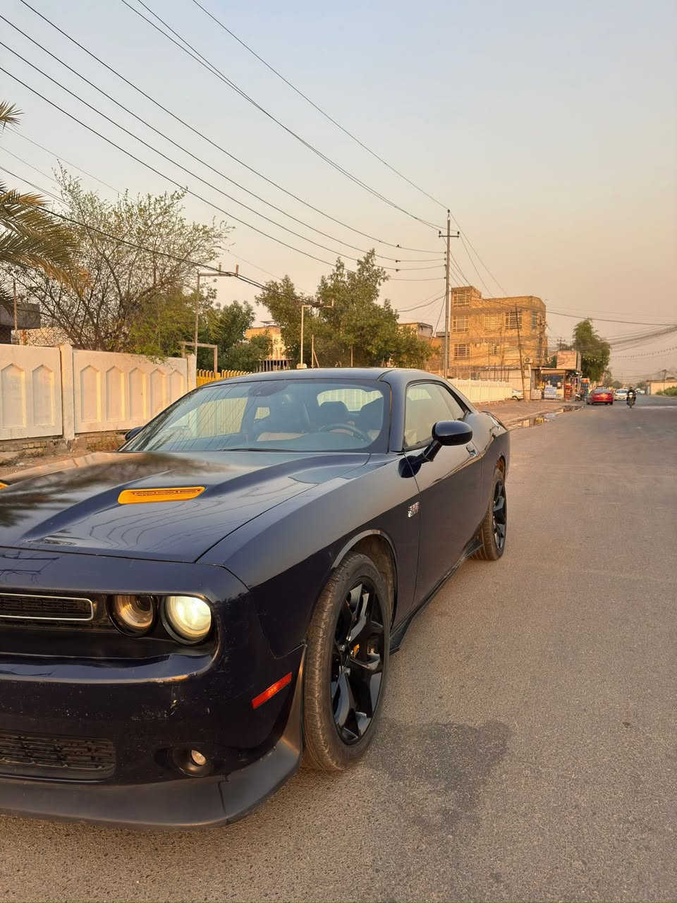 سلام عليكم جالنجر sxt  2016  بغداد لون نيلي  حادثه سرقه وقطع مبدله نفس لون بدون صبغ بدون ضربه بيه طخات بسيطه
ماشيه 91   دوشمه جديد  مكينه وكير وتبريد مكفوله وخير من الله سياره كامله
مكانهة زيونه 714 
تايرات جديد سعر 145 ورقه رقم هاتف ***********
