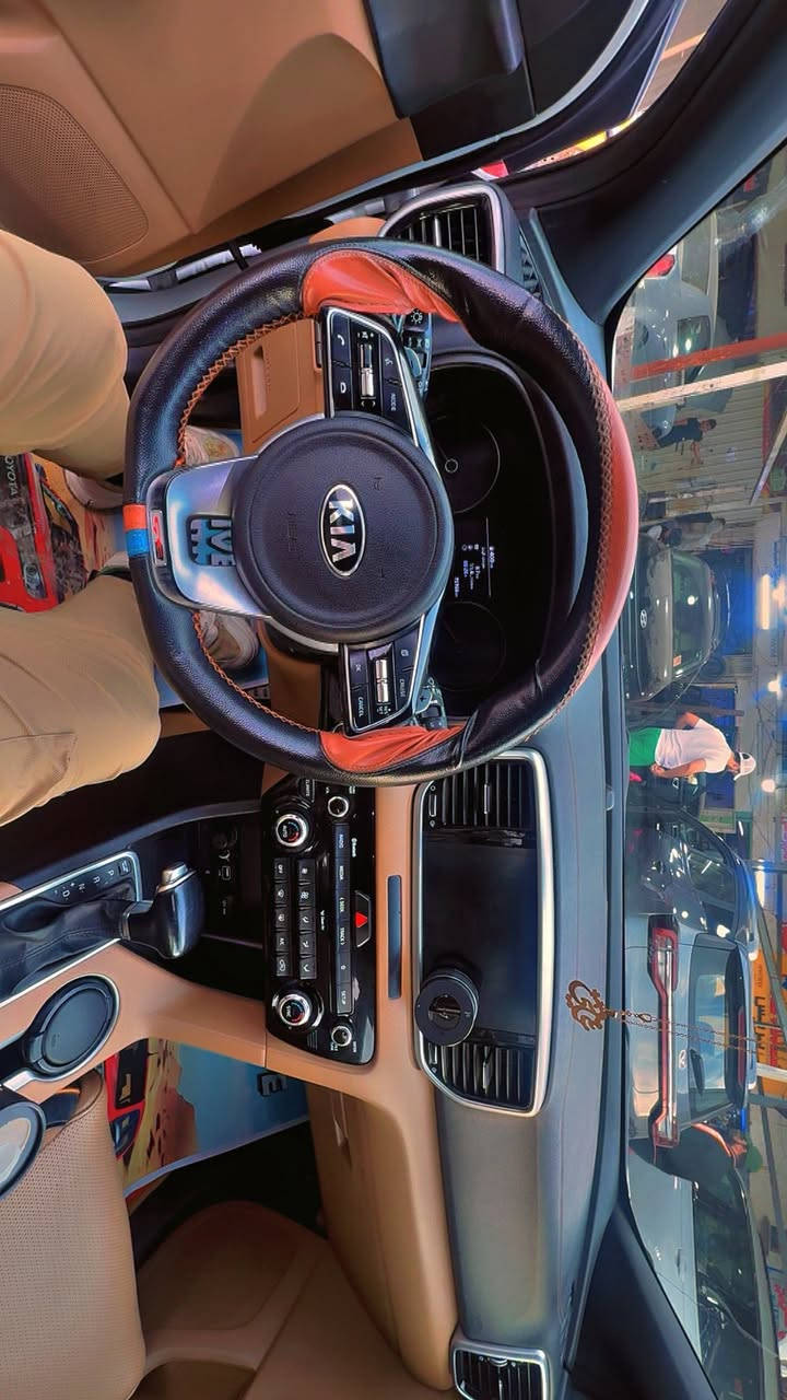 السلام عليكم     للبيع فقط   سبورتج جي تي لاين 2021 خليجيه ماشيه 76000 كم رقم بغداد بأسمي♥️مكينه 2000
السياره بيهه رصعه خفيفه بالباب الخلفي مميينه ابد.  مع تكحيلات بسيطه مواصفات الجي تي لاين معروفه ،، فول  الفول 
السعر 225$. 
للاستفسار ***********
