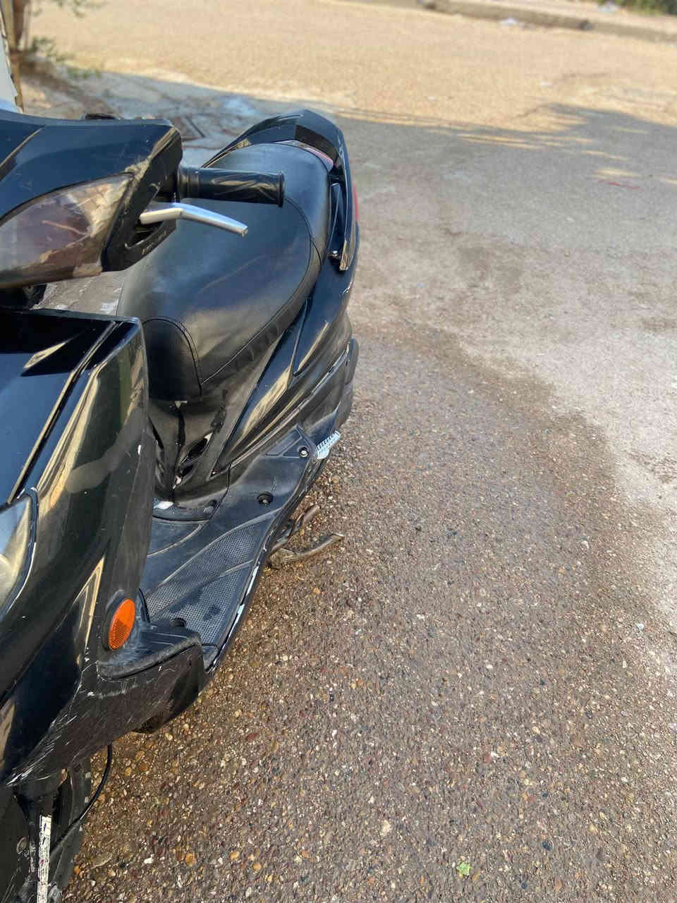 سلام عليكم سكنس فحل طلاعات نوزل جاهزه من كلشي مكينه نضيفه لا بخار لا نضوح
 نضيفه مكينتها جاهزه 
دراجه نقصها بس دشبول ميشتغل 
سعرها من لاخير 500 🔒
مكاني بغداد الرحمانيه مال شعله قرب جامع كلمه الله 
(***********)
