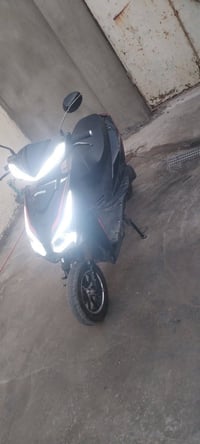 سكنس • حجم كبير • بطاريات ٦