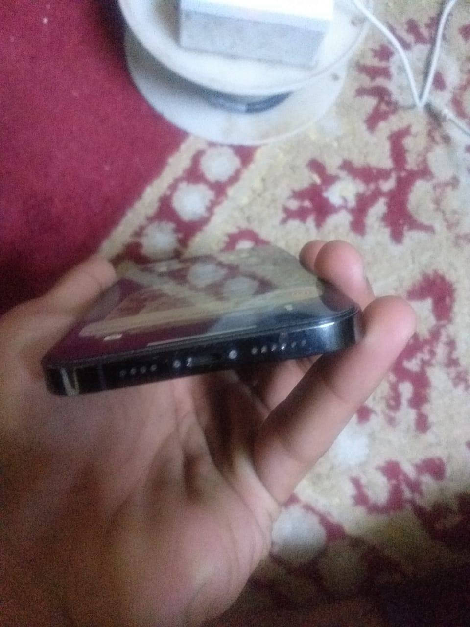 السلام عليكم ايفون ١٢ برو ماكس نموذج M بطاريه 92 جهاز نضيف كلش فقط شاشه مبدله وكاله من ابل السعر 425 وبي مجال للاتصال ***********
