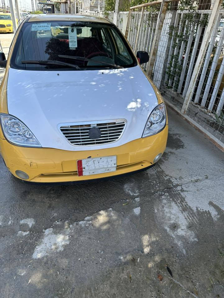 طيبه 2015 محرك ريو جديد بيها فيديو للمحرك واكو فديو بيها الكشر بريك دوستين يعني 
( عنابر)سعر 25  الف وفيوز جام فقط تخم تاير وحداديه جدد السعر 37 مكاني كربلاء 
اتصال *********** 
واتساب فقط ***********
