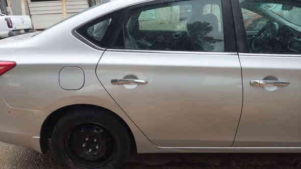 مكلف بالنشر 

نيسان سنترا موديل ٢٠١٩ 

السيارة جديدة تايرات جدد باتري جديد حدادية جديدة 

ماشية ٨٣ وقابل للزيادة 

سنوية لحد ٢٧ 

حادثه مرفق بالصور 

السعر ١١٢ وبيهه مجال قليل

للاستفسار الاتصال على ***********
