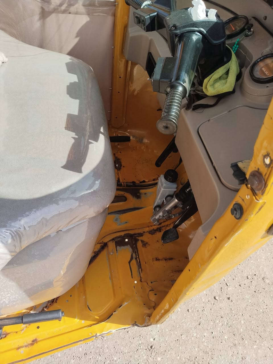 سلام عليكم تكتك البيع موديل ٢٠ بغداد زعفرانيه ***********
