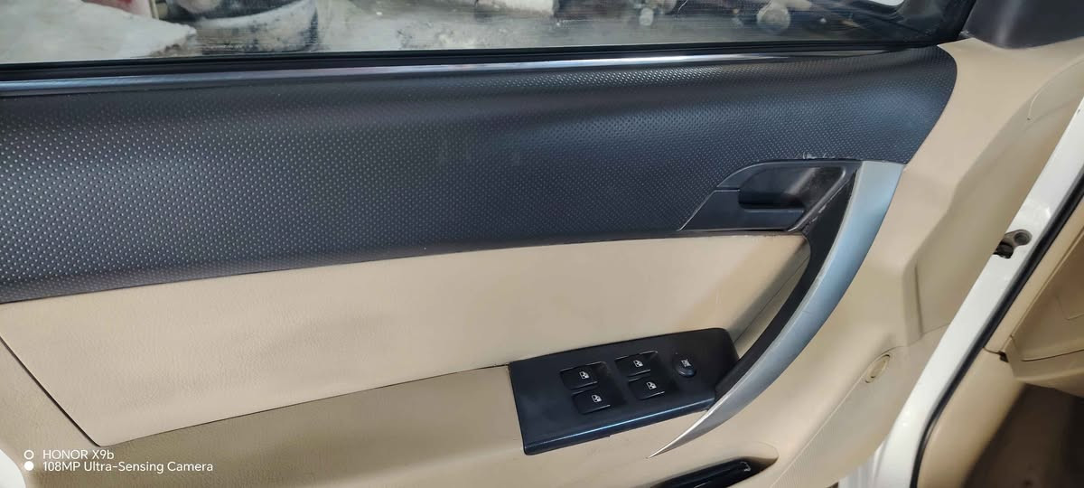 ‎سياره افيو 2015 رقم نجف خليجي مسكر بيه قطعه وحده جاملخ بدون تبديل سنويه ل2028   رقم ***********.‎ النجف, العراق
