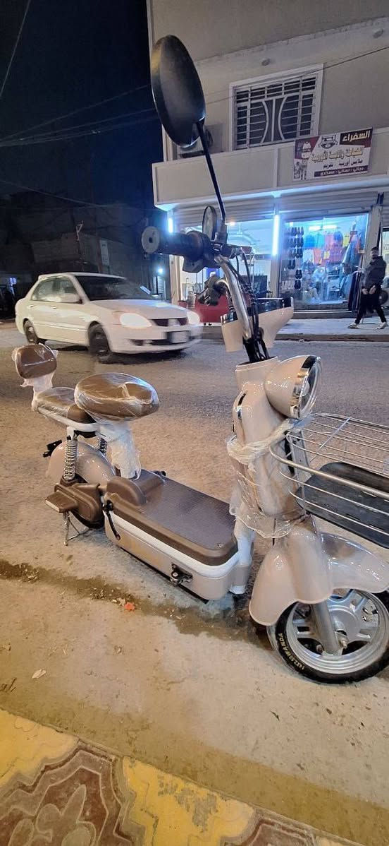 السلام عليك
- دراجه 🛵 شحن للبيع جديده💯
- السعر 450 وبيه مجال بيه 
ـ العنوان :بغداد الخطيب الزراعي قريب على جسر الدولعي
الشراي يدك ***********
