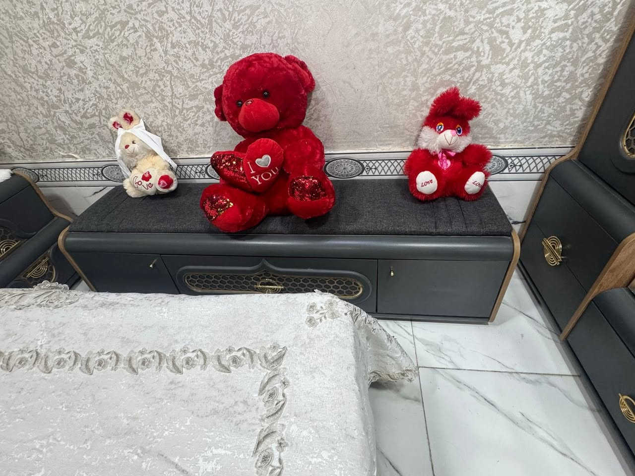 غرفة جديدة للبيع ماخذينهة ب 4 ملاين ونص و سعرهة مناسب بيع مستعجل


**إذا كنت صاحب هذا الإعلان وتريد حذفه لأي سبب، رجاءا أرسل رسالة إلى الدعم الفني**