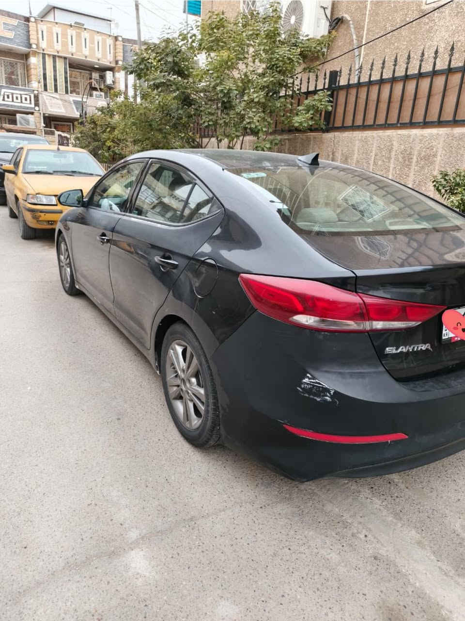 سيارة النترا نص فول موديل ٢٠١٨ للبيع
مكينة ٢٠٠٠ .
رقم جديد سليمانية بأسم شخص مو شركه .
وارد امريكي مبيها حادث فقط سرقة .
ماشية ٩٣ .
بيها كاميرا خلفية وشاشة بلاد .
رادار جانبي . 
تبريد وتدفئة شغالات .
مصبوغه حزام .
والسياره يحتاجلها ترتيبات بسيطه .
مكاني بغداد .
+964 771 314 3593


**إذا كنت صاحب هذا الإعلان وتريد حذفه لأي سبب، رجاءا أرسل رسالة إلى الدعم الفني**