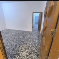 ١٠٠م • طابقين • تجاري شارع ٢٠