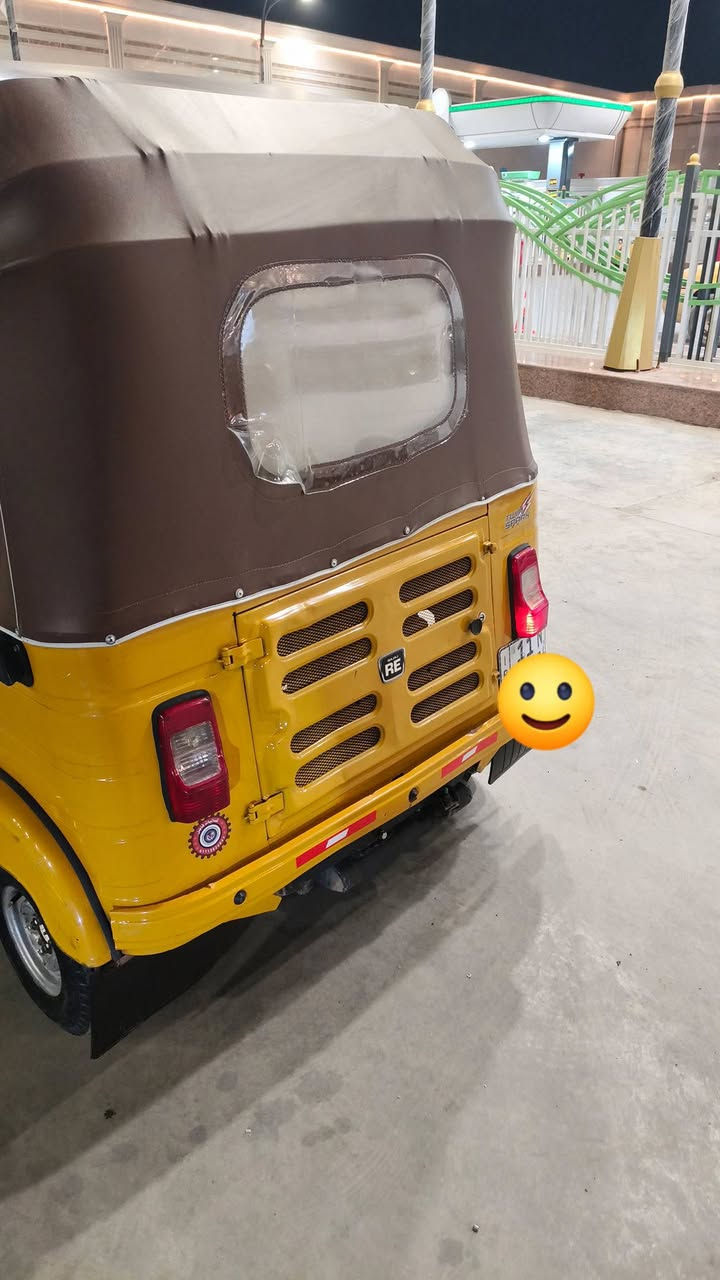 سلام عليكم تكتك موديل 2020  شهر 12
كشر مكفول لا ضربه ولا صبغ بس دوس معمره مكينه ما مفتوحه رقم بغداد انكليزي باسمي مكاني بغداد ***********
