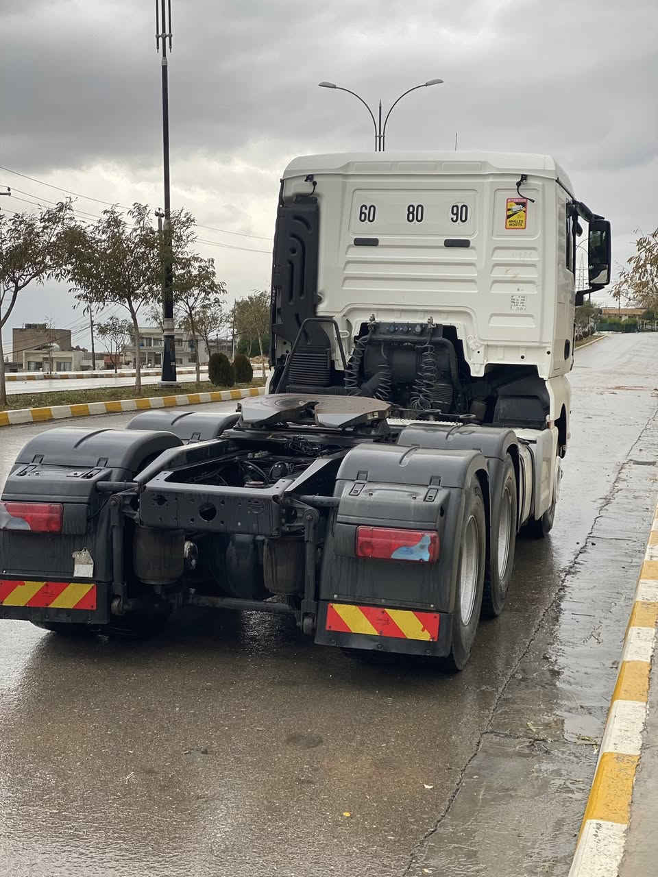 مان ٢٠١٧ تك سوبر مجموعة بلادي حجم ٤٨٠  مجموعة جى إيف قطرة زنجار مابية
***********
