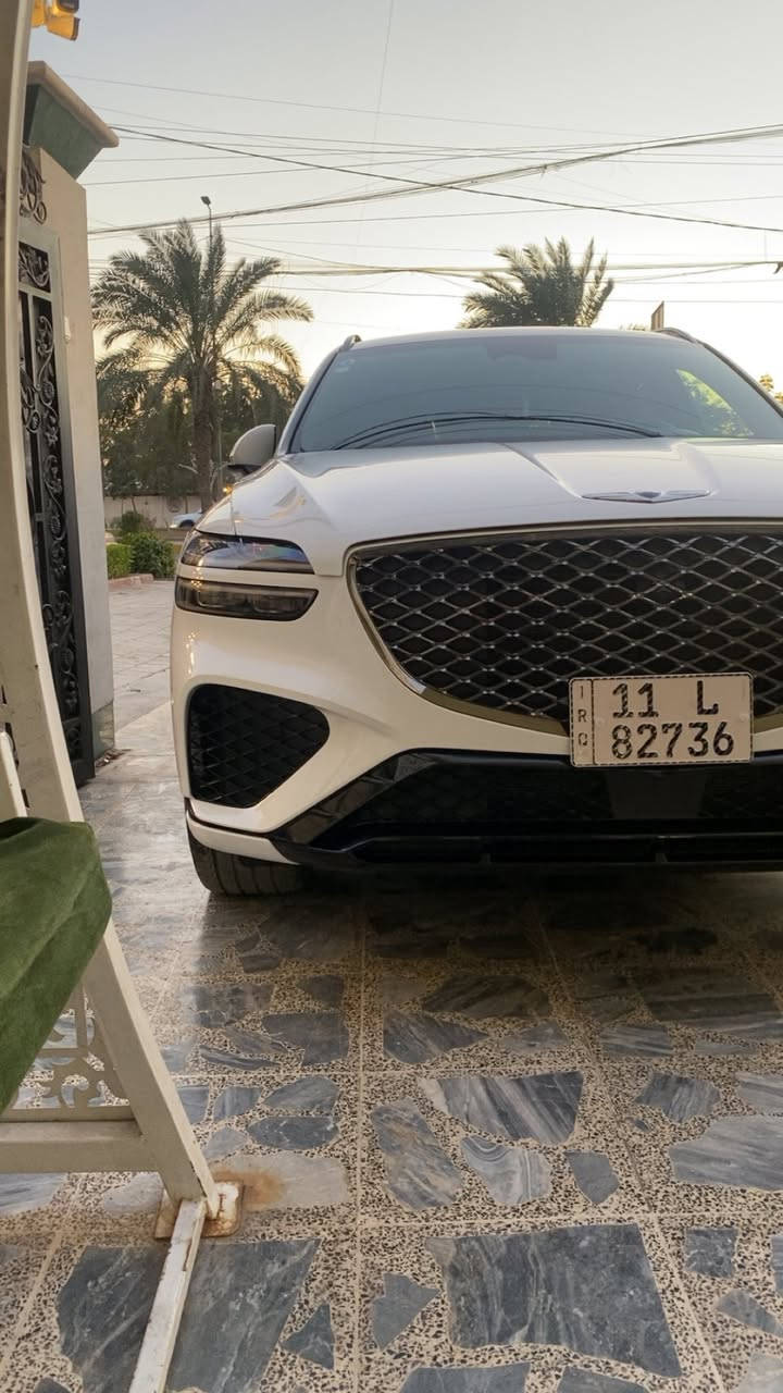 السلام عليكم
للبيع هونداي GENESIS GV70 سوبر برستيج 

لون ابيض داخل احمر موديل 2024

اعلى فئة مكفولة من الصبغ والحادث 

سيارة تقرير WATER FLOOD مياه امطار 

السيارة بصمات 2 

عداد الكيلو متر زيرو 2000 KM

محرك 4 سلندر 2500 توين توربو 

4 ويل درايف 

السيارة مرقم بغداد باسمي كتاب شهداء 
وكالة عامة مطلقة بأسم المشتري 

المواصفات 
بنوراما
بصمة عدد ٥ ابواب + تشغيل + تشغيل عن بعد
رادار 360 درجة 
كامرات 360 درجة 
حساسات 360 درجة 
توقف ذاتي اوتو هولد 
اسطفاف ذاتي اوتو بارك 
ويل حجم 21 
كشنات كهرباء تدفئة تبريد جميع الكشنات 
تبريد منفصل 
سستم سماعات + دمام
ستيرن كهرباء 
شاحن واير ليس 
اريل نفكيشن 
بردات خلفية 
مواد السيارة 
فرشة جنطة ارضيات عدة السيارة سبير غير مستخدمات 
صورة امريكا مرفقة بلمنشور 

مكان السيارة بغداد البنوك 
اي استفسار 
***********
***********
