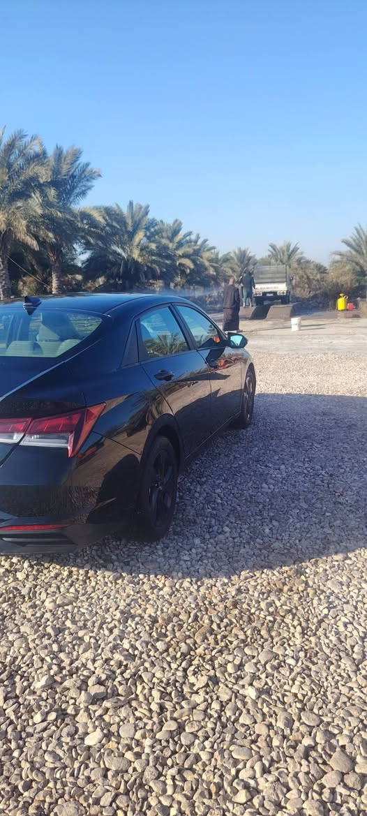 السلام عليكم النتره موديل ٢١ محرك ٢٠٠٠ مكفول من التبخير والتنقيص والراجز والفتح فول موصفات عد الفتحه بصمه تبريد لمس حساس أمامي خلفي رادارات اماميه جانبيه توقف ذاتي تحديد مسار شاشه كبيره كار بلي رقم بغداد باسمي سنويه وهزه جديده حادثه كلش بسيط والسونار مرفق السعر ١٣٣ العنوان ديالئ بعقوبه اتصال ***********
