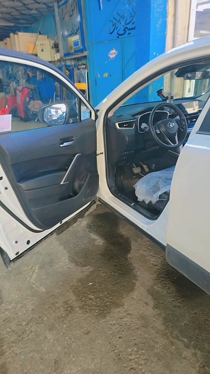 السلام عليكم 
كورلا فرونتلاندر موديل 2024 
21  الف كيلومتر ماشيه رقم بغداد 
كشنات جلد 
كامره 360  درجه 
رادار امامي 
ويل حجم 17
شاشه تدعم كارل بلي 
لايت روف 
مكفوله فقط بارد شبر باب السايق 
محرك 2000 
سعر السياره  172 ورقه وبيه مجال 
بالعراقي 26،650 دينار عراقي


**إذا كنت صاحب هذا الإعلان وتريد حذفه لأي سبب، رجاءا أرسل رسالة إلى الدعم الفني**