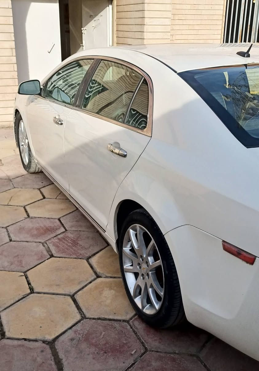 السلام عليكم
سياره ماليبو فئة لتز اللون ابيض صدفي وارد امريكي رقم شمالي القديم 
مكينه 3,600 حاويه 
للبيع او مراوس دوج افنجر او كاليبر 
السعر 65المكان واسط العزيزيه


**إذا كنت صاحب هذا الإعلان وتريد حذفه لأي سبب، رجاءا أرسل رسالة إلى الدعم الفني**