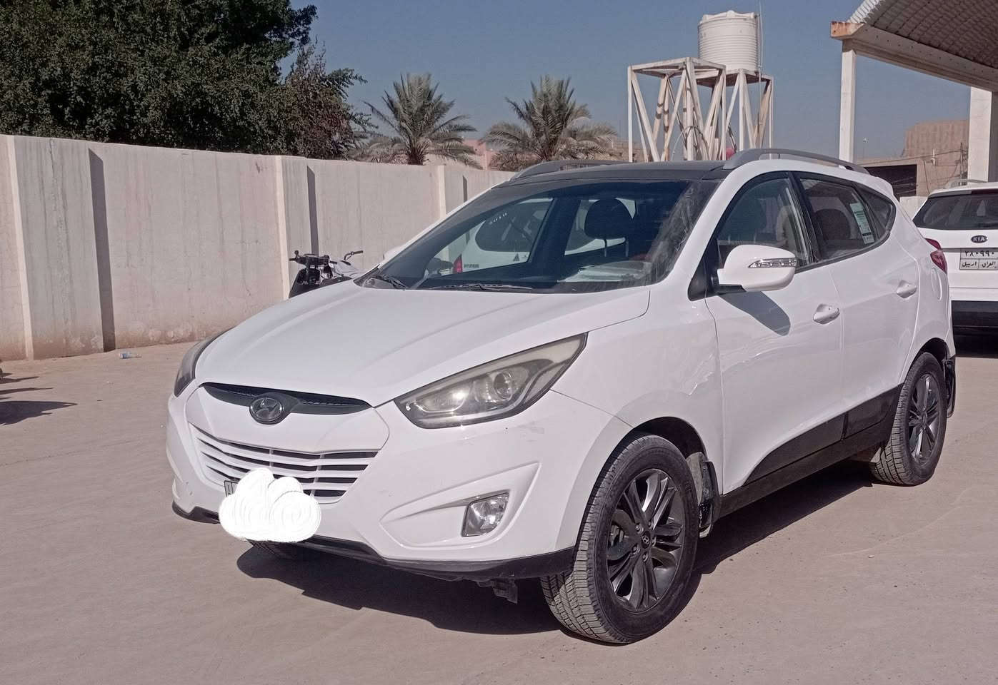 السلام عليكم....للبيع فقط
توسان 2014 خليجي رقم نجف سنويه لل 27 
تحكم ستيرن ايرباكات تبريد قطعتين 
السيارة ماشية 73 الف حقيقي 
بيها صبغ جاملغات الخلفية والتكم وتبديل الجنطة والقمارة صور التصليح منشورة 
السعر 125 وبيها مجال بسيط 
عنوان النجف ***********
