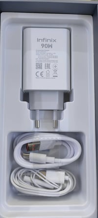 بكج كامل • شاحن ٩٠ واط • شاحن لاسلكي