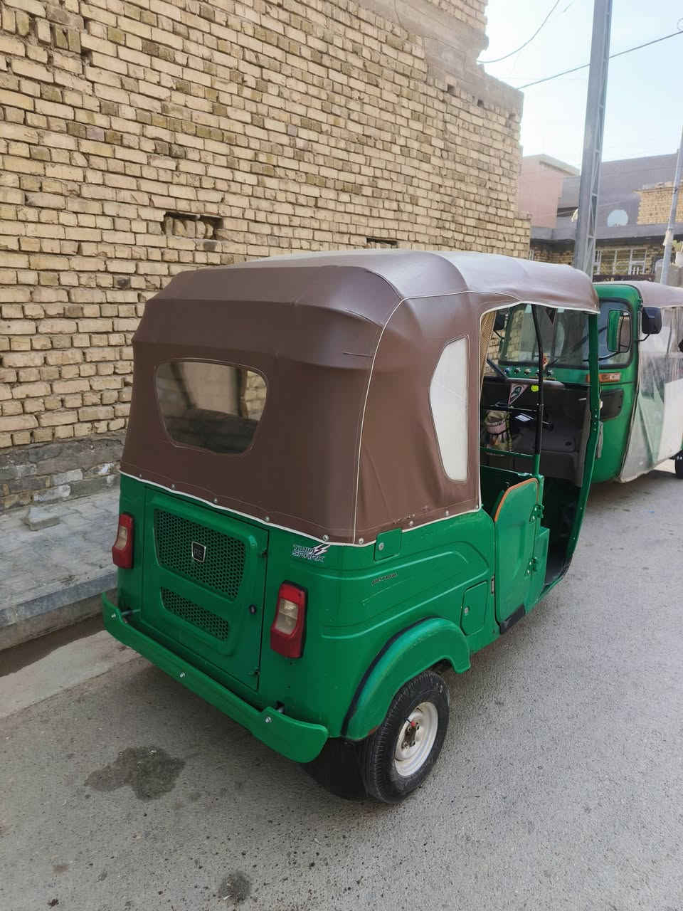 تكتك موديل 22 شهر 11 تكتك كفاله بيه بس شوي بارد بل صفحه وتكحيل شوي بل لغد بدون لا صبغ ولا معجون محرك كفاله دراجه نضيفه مال بيت مكاني كوت حي جهاد شراي يتصل ***********
