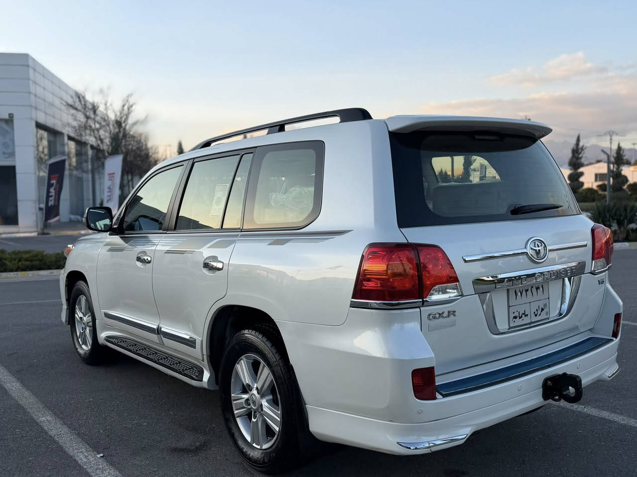 ‏لاندكروزر  ‏موديل 2014 جيهان درجة أولى السيارة بدون صبغ كفاءة عامة السيارة جديدة ماشي 95 الف حقيقي مكان سليمانية سعر 415$ وبيها مجال ☎️📞***********￼￼￼￼￼
