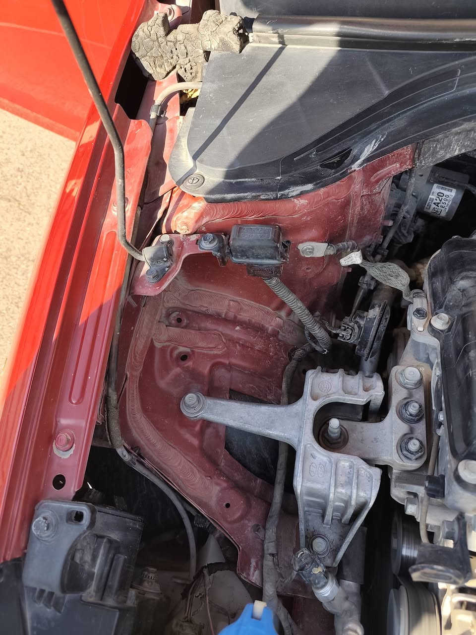 مواصفات :
١.بصمه تشغيل وبصمة ابواب عدد ٢
٢.فتحة سلايد روف
٣.محرك ٢٠٠٠ دوش مكفول وكير مكفول
٤.تحكم ستيرن
٥.رقم بغداد
٦.حدادية بحالة جيدة
٧.باتري جديد
٨.تدفئة كشنات
٩.السيارة ماشية ٩٨ الف 
١٠.لايت زنون.......تشبع مسبّة من وراه😁😅
١١.مراية وسطية ذاتية التعتيم
١٢.وارد أميركي ضررها موضح بالصور مع حادث بسيط بالعراق موضح بالصور ايضآ
١٣.نقص السيارة دسكات فقط +دعامية الخلفية لونها يختلف (ملاونه)
١٤.رادرات جانبية خلفية
١٥. السعر 125   للاتصال *********** مكاني بغداد وحلة
