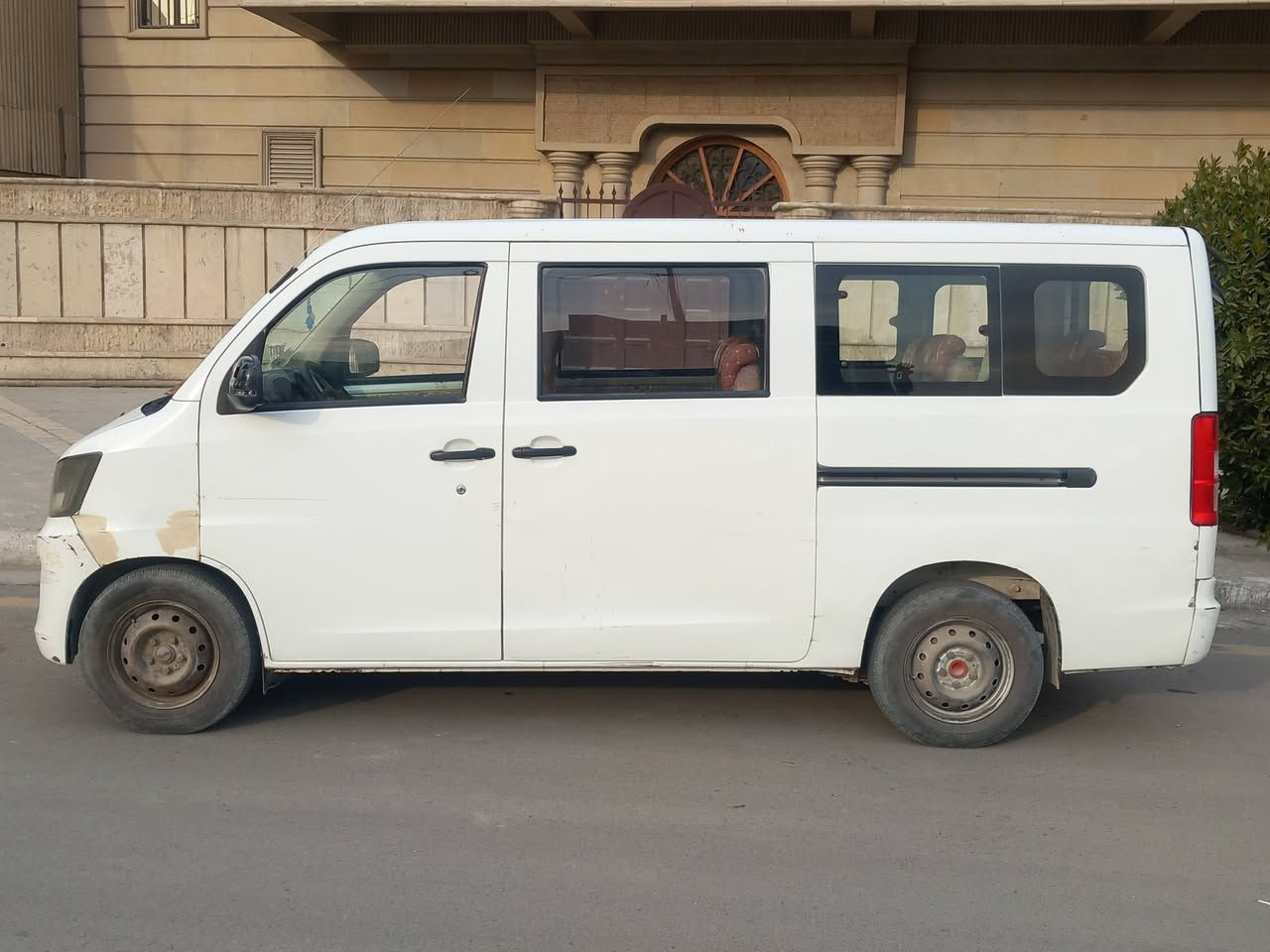 السلام عليكم كيا فاو مصفره هيئه سياره باسمي مكان بغداد الزعفرانيه٤٨ وبيها مجال الشراير ***********
