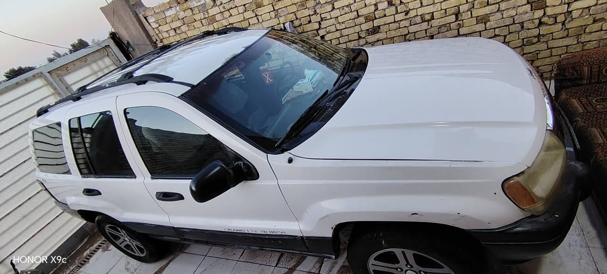 سلام عليكم جيب شيروكي ٢٠٠٠ ابلاد حداديه ٨٠٪ بسمي رقم بغداد نكيليزي باقي تفاصيل اتصل السعر ٧٠ وبيه مجال مكان سياره ذي قار / الشطره رقم *********** بي واتساب
