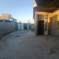 دار للبيع مساحه 350متر بأبو منيصير قرب السريع مكان هادئ جيرانك 3بيوت  ...