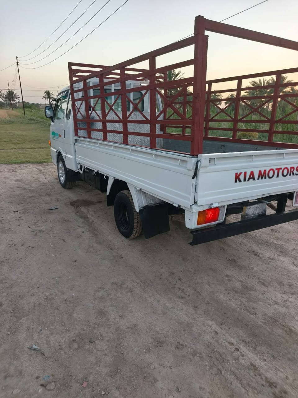 كيه بنكو للبيع موديل 94 رقم بغداد  7جنكال سيارة محرك وكير باور اكسل شاصي حداديه كهربئيات تخم تاير  
سنويه جديده مشروع وطني 
السعر 53 وبيه مجال 
مكان بابل 
هاتف ***********
